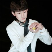 TFBoys萤火吉他谱-C调弹唱谱高清六线谱